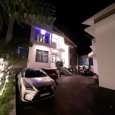 Khách sạn Nguyên Long Bảo Lộc Esterno foto