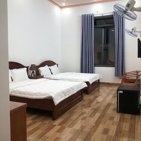 Khách sạn Nguyên Long Bảo Lộc Esterno foto