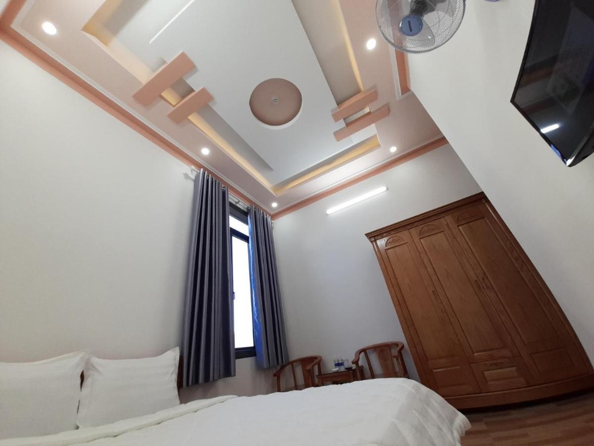 Khách sạn Nguyên Long Bảo Lộc Esterno foto