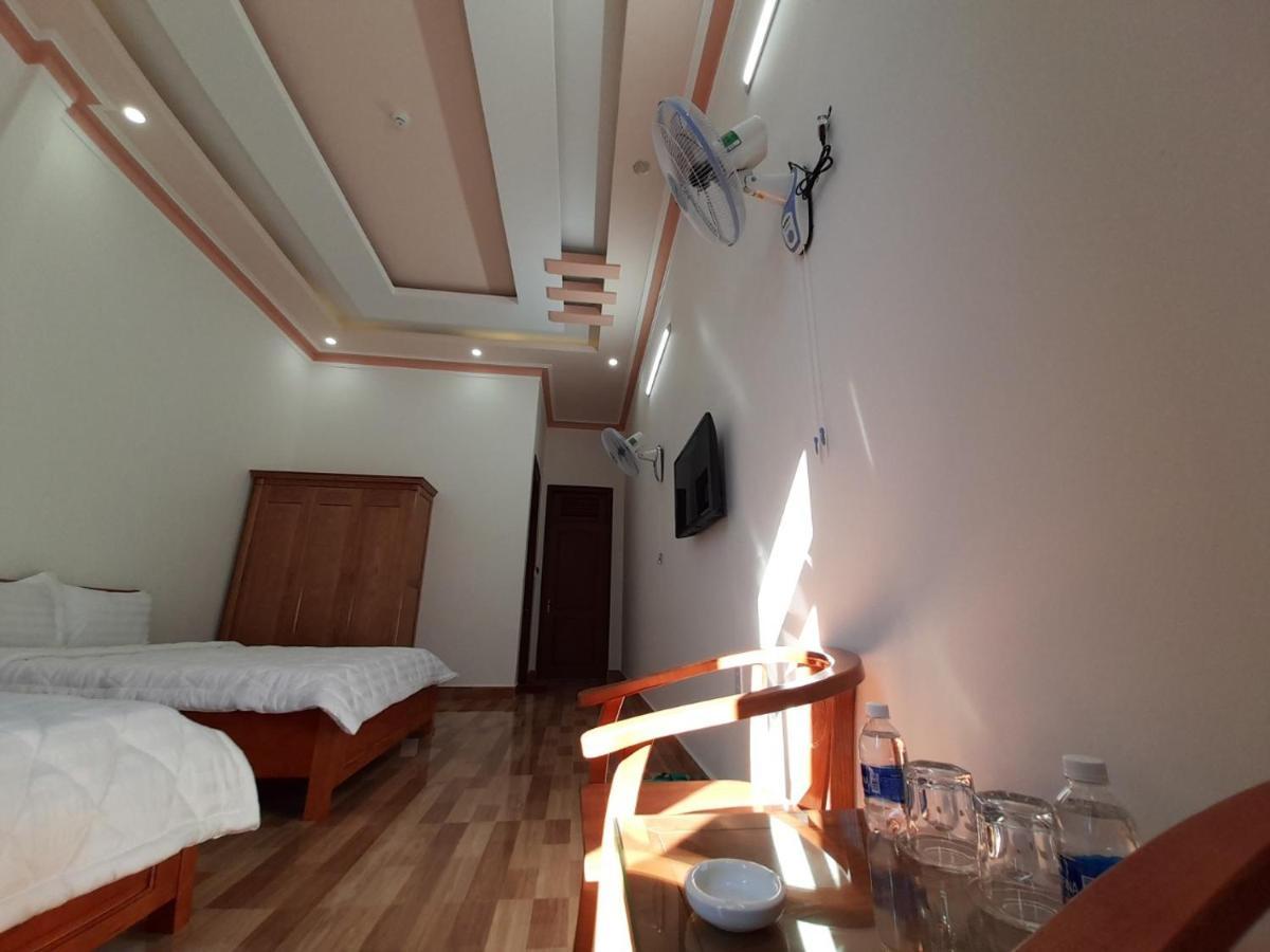 Khách sạn Nguyên Long Bảo Lộc Esterno foto