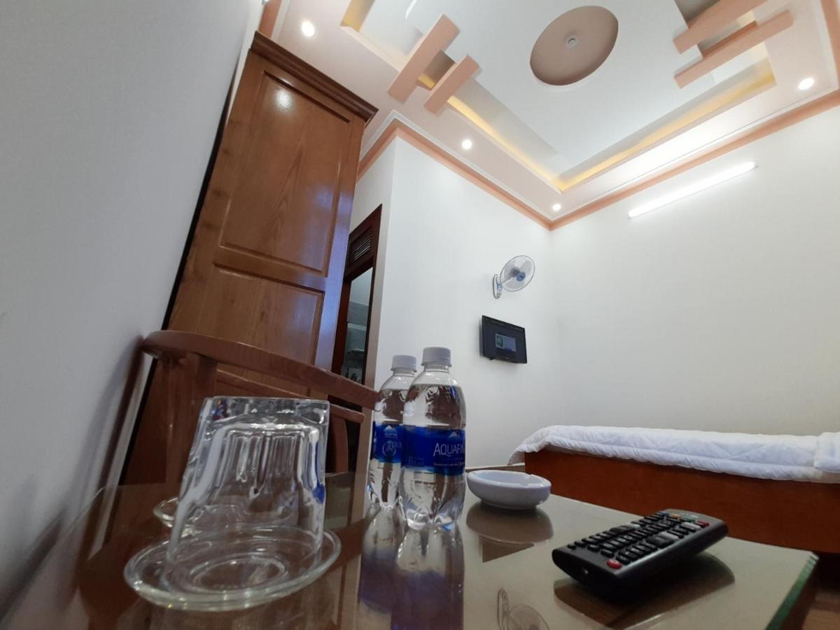 Khách sạn Nguyên Long Bảo Lộc Esterno foto