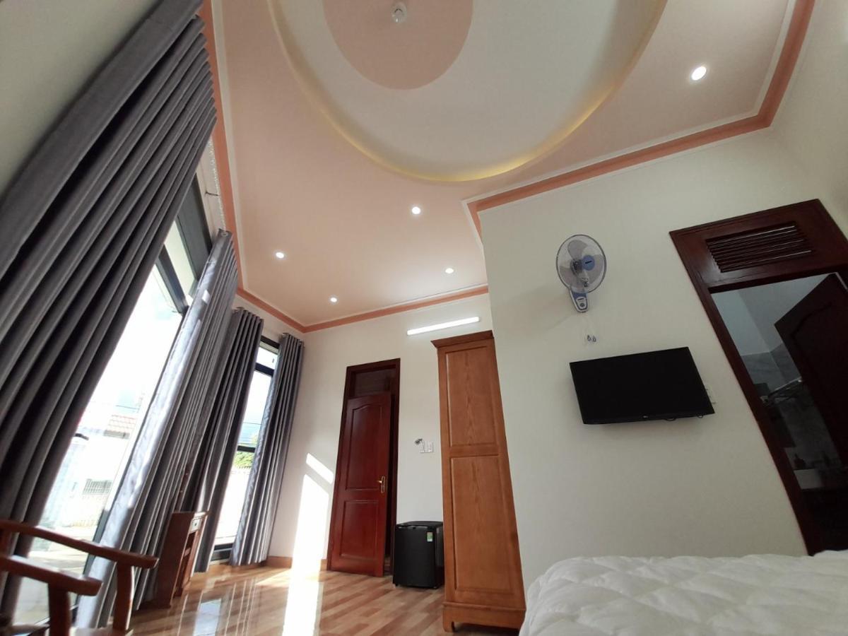 Khách sạn Nguyên Long Bảo Lộc Esterno foto
