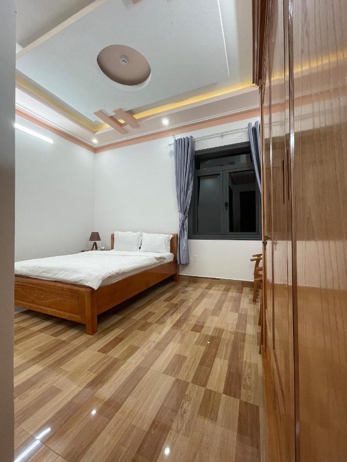 Khách sạn Nguyên Long Bảo Lộc Esterno foto